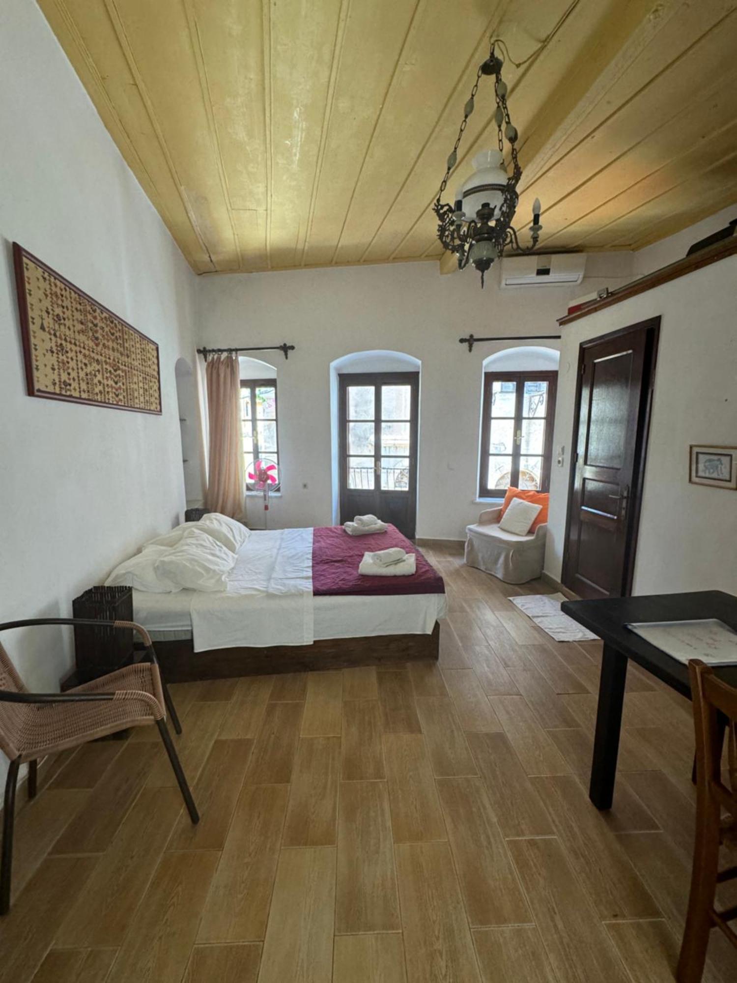 The One & Only Apartment Sými Luaran gambar